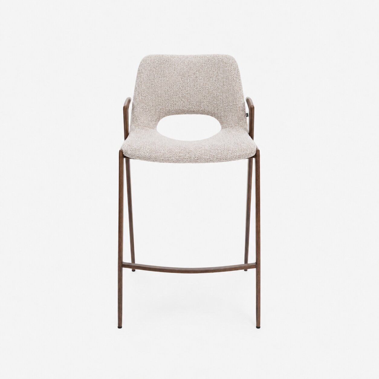 Astrid Ban Vue 5